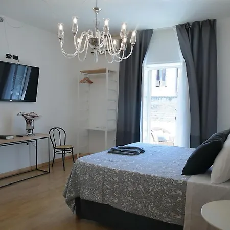 Savoia & Cavour _ Premium Signature _ Guest house 3*