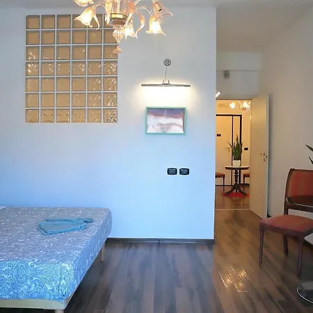 Savoia & Cavour _ Premium Signature _ Guest house